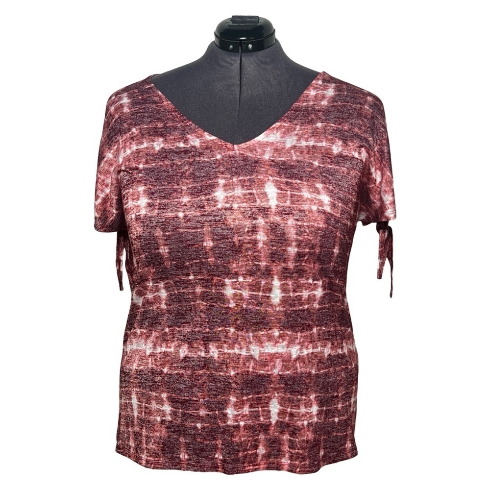 Lane Bryant Classic Red Tie-Dye Print V-Neck Tee (Size 18/20W)